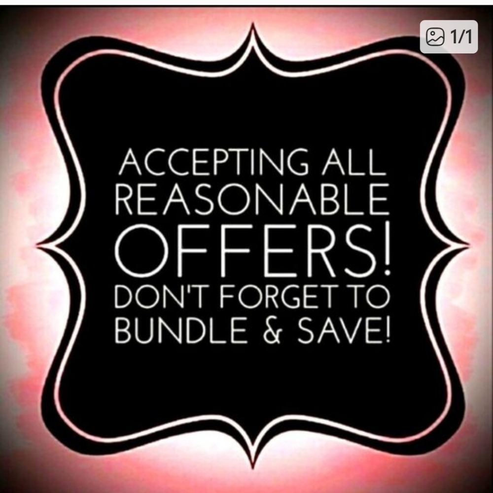 Pink & Black 'Reasonable Offers' Graphic Sign